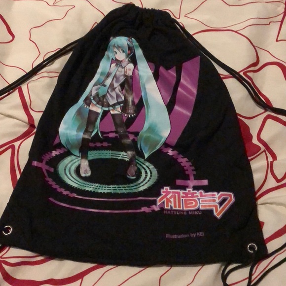 Hot Topic Handbags - Hatsune Miku Drawstring Bag 💚